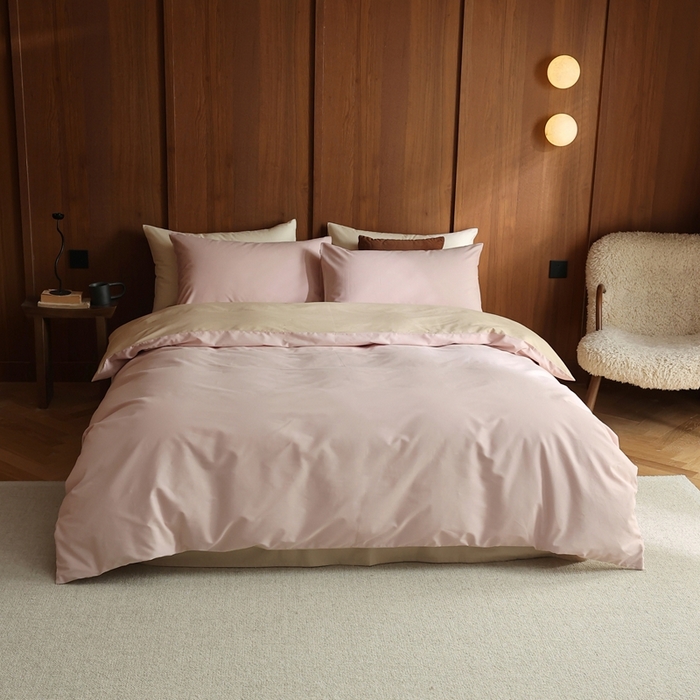 91家纺网 家纺一手货源 找家纺 久典家居 2024新款100支长绒棉磨毛纯色双拼四件套 水漾粉双拼