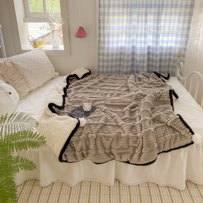 91家纺网 家纺一手货源 找家纺 潮邦 2025秋冬子母抽条羊羔绒球毯 子母抽条球毯-灰色