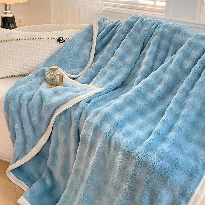 91家纺网 家纺一手货源 找家纺 贝拉梦家纺 2024新款加厚保暖托卡斯兔毛绒毛毯多功能毯子保暖盖毯 空境蓝