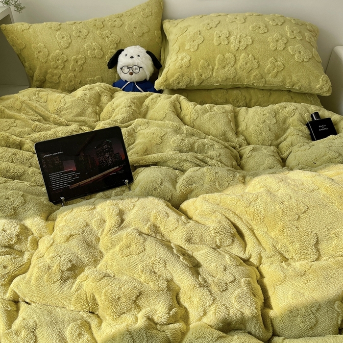 91家纺网 家纺一手货源 找家纺 六巷胡同 2024新款INS博主风云朵花舒棉绒四件套 香草绿