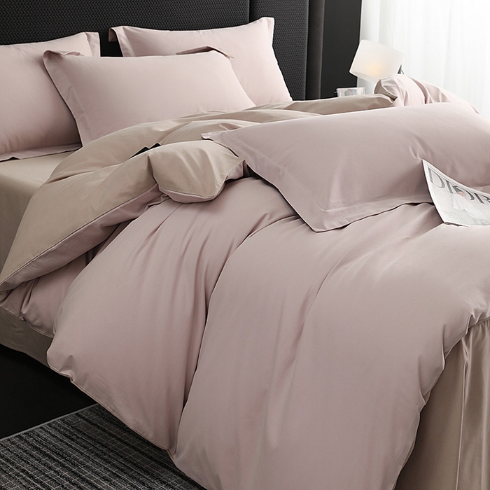 91家纺网 家纺一手货源 找家纺 莱阁亿 2025秋冬新款高支高密全棉纯棉磨毛双拼纯色四件套 灰紫&可可奶宗