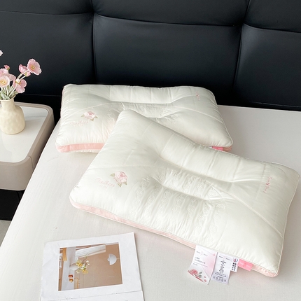91家纺网 家纺一手货源 找家纺 （总）浩宇家纺新款玫瑰枕芯成人家用枕头芯区间定位护颈椎助眠整头芯