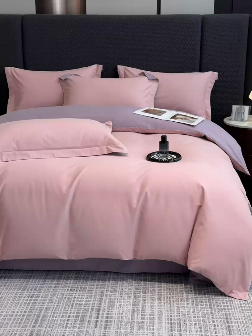 91家纺网 家纺一手货源 找家纺 莱阁亿 2025秋冬新款高支高密全棉纯棉磨毛双拼纯色单被套被套单件 豆沙粉&浅紫