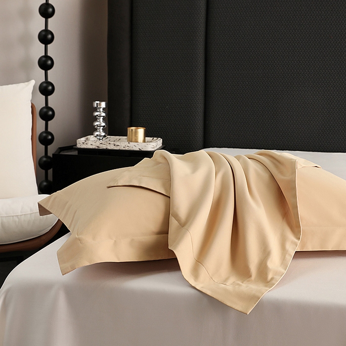 91家纺网 家纺一手货源 找家纺 莱阁亿 2025秋冬新款高支高密全棉纯棉磨毛双拼纯色单枕套 枕套单件 芒果黄&巧克力