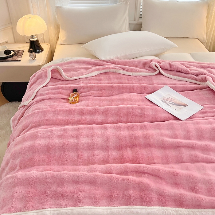 91家纺网 家纺一手货源 找家纺 贝拉梦家纺 2024新款加厚保暖托卡斯兔毛绒毛毯多功能毯子保暖盖毯 甜蜜粉