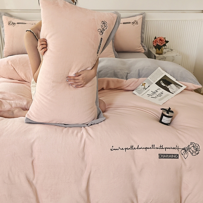 91家纺网 家纺一手货源 找家纺 大渔生活 2025新款牛奶绒刺绣四件套-玫瑰故事 玫瑰故事-玉色