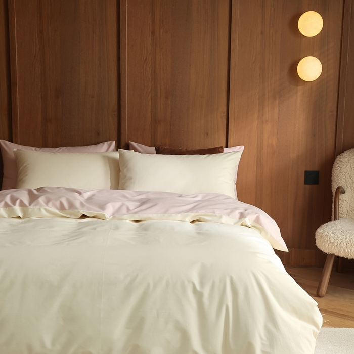 91家纺网 家纺一手货源 找家纺 久典家居 2024新款100支长绒棉磨毛纯色双拼四件套 奶白色双拼