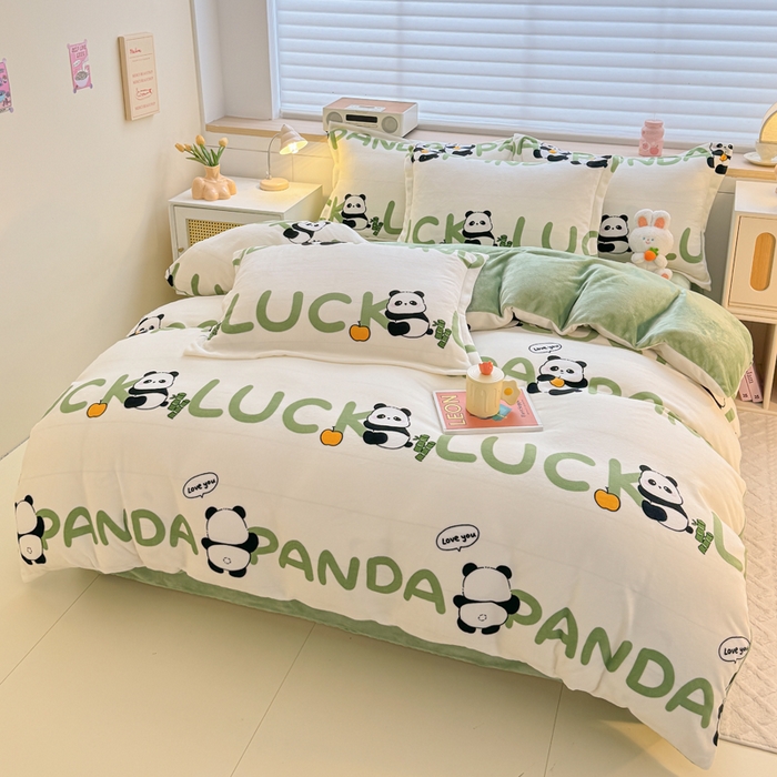 91家纺网 家纺一手货源 找家纺 妖妖家纺 2024新款高克重200克印花牛奶绒四件套 开心大熊猫