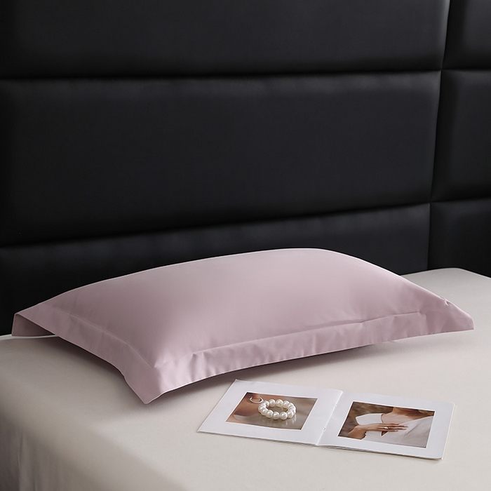 91家纺网 家纺一手货源 找家纺 莱阁亿 2025秋冬新款高支高密全棉纯棉磨毛双拼纯色单枕套 枕套单件 丁香紫