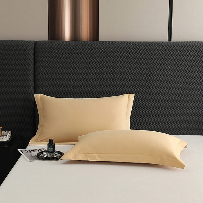 91家纺网 家纺一手货源 找家纺 莱阁亿 2025秋冬新款高支高密全棉纯棉磨毛双拼纯色单枕套 枕套单件 芒果黄&巧克力