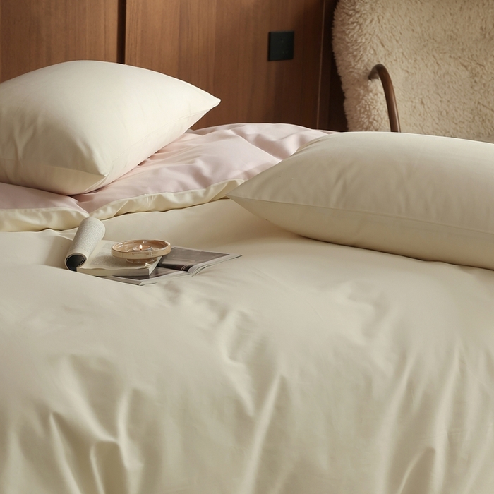 91家纺网 家纺一手货源 找家纺 久典家居 2024新款100支长绒棉磨毛纯色双拼四件套 奶白色双拼