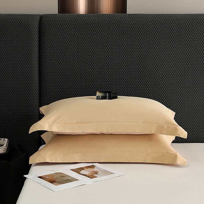 91家纺网 家纺一手货源 找家纺 莱阁亿 2025秋冬新款高支高密全棉纯棉磨毛双拼纯色单枕套 枕套单件 芒果黄&巧克力