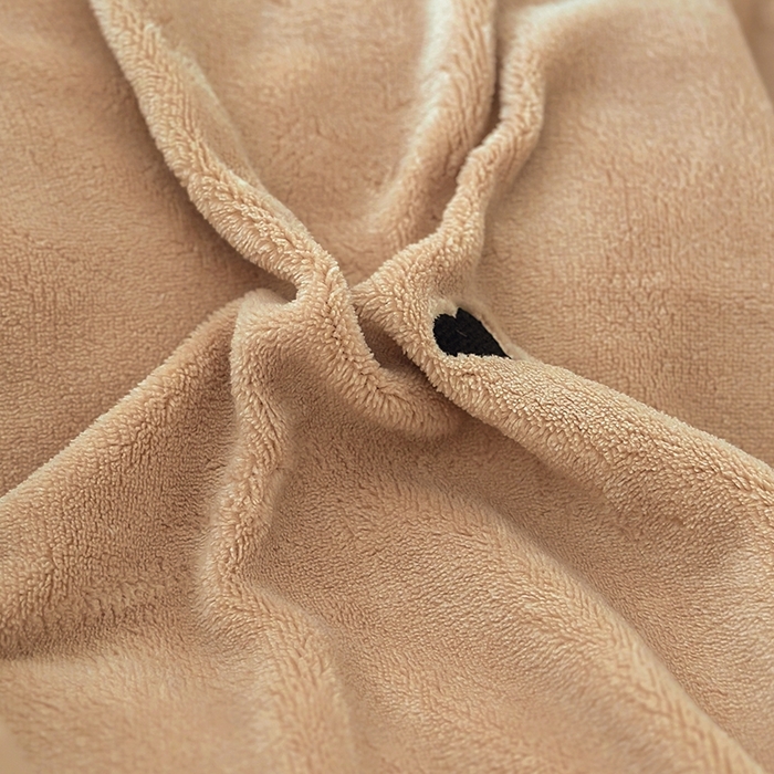 91家纺网 家纺一手货源 找家纺 美梦家纺 2024新款秋冬高克重牛奶绒绣花四件套系列-绒蝴蝶结 绒爱心-卡其