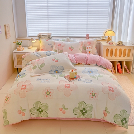 91家纺网 家纺一手货源 找家纺 妖妖家纺 2024新款高克重200克印花牛奶绒四件套 乐享花开