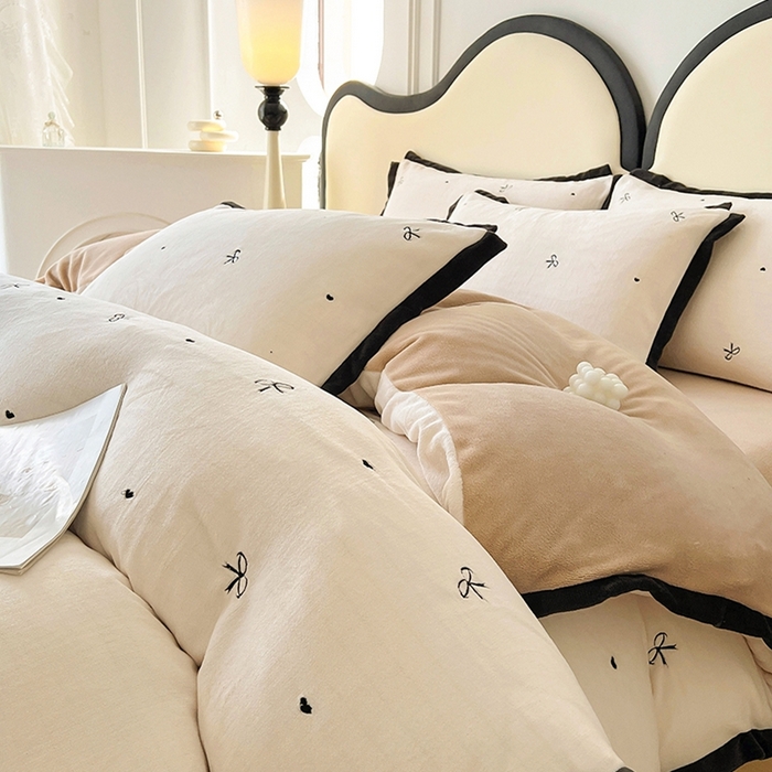 91家纺网 家纺一手货源 找家纺 （总）美梦家纺 2024新款秋冬高克重牛奶绒绣花四件套系列-绒蝴蝶结