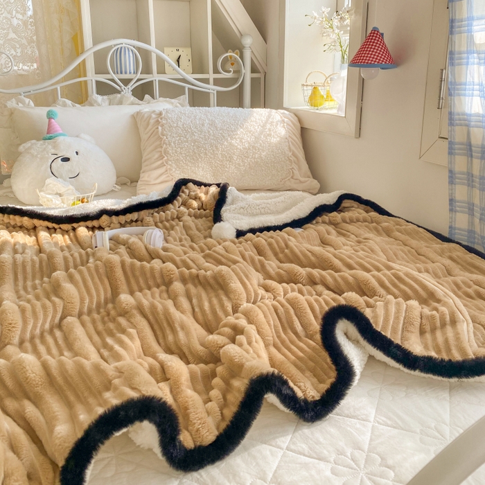 91家纺网 家纺一手货源 找家纺 潮邦 2025秋冬子母抽条羊羔绒球毯 子母抽条球毯-驼色