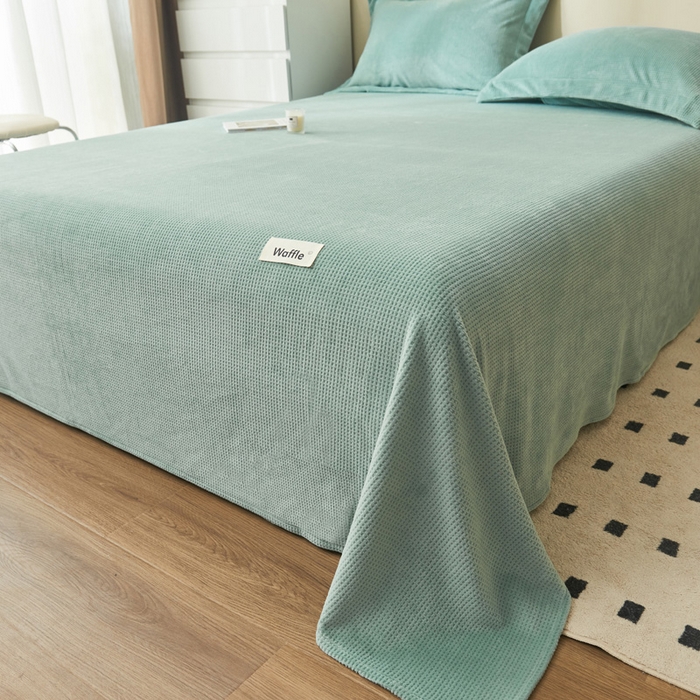 91家纺网 家纺一手货源 找家纺 吾诺家居 2024新款秋冬华夫格牛奶绒单床单系列 浅灰兰