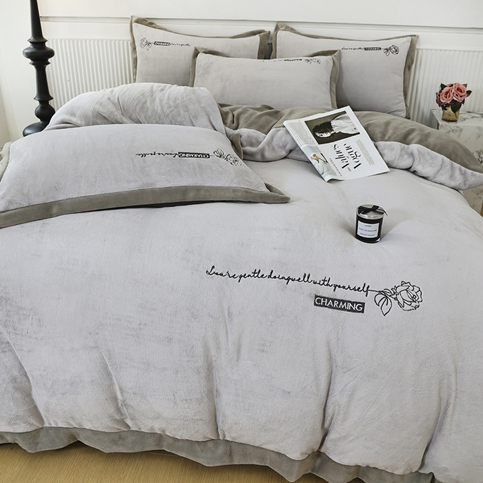 91家纺网 家纺一手货源 找家纺 大渔生活 2025新款牛奶绒刺绣四件套-玫瑰故事 玫瑰故事-灰色