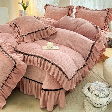 铠畅家纺 2025新款牛奶绒花边床盖四件套-唯美 唯美香妃玉