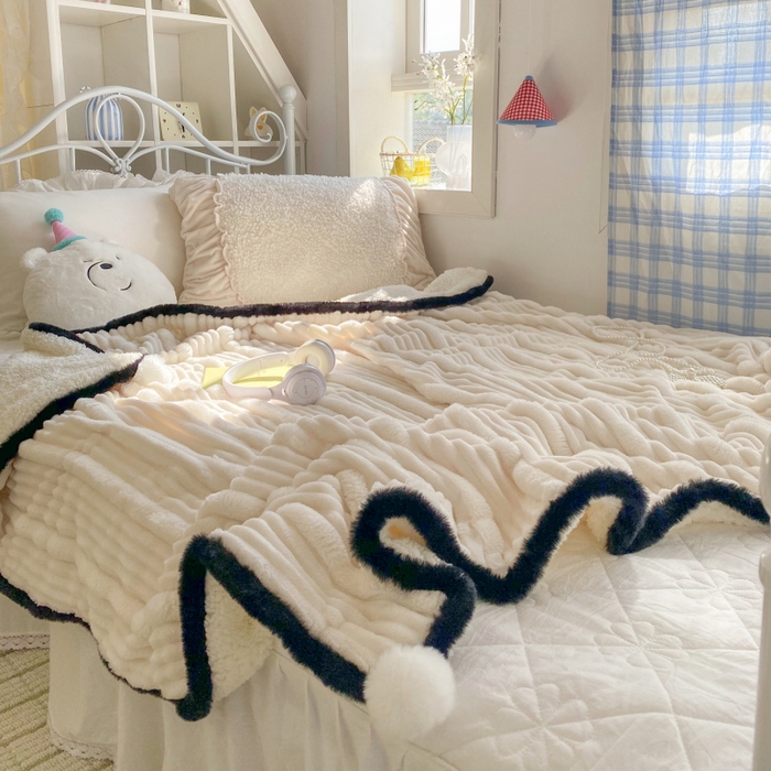 91家纺网 家纺一手货源 找家纺 潮邦 2025秋冬子母抽条羊羔绒球毯 子母抽条球毯-白色