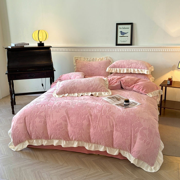 91家纺网 家纺一手货源 找家纺 大境 2024新款维也纳牛奶绒提花四件套维也纳-豆沙