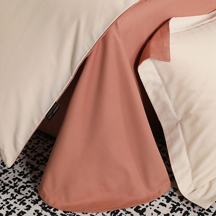 91家纺网 家纺一手货源 找家纺 莱阁亿 2025秋冬新款高支高密全棉纯棉磨毛双拼纯色单被套被套单件 奶昔白&咖啡