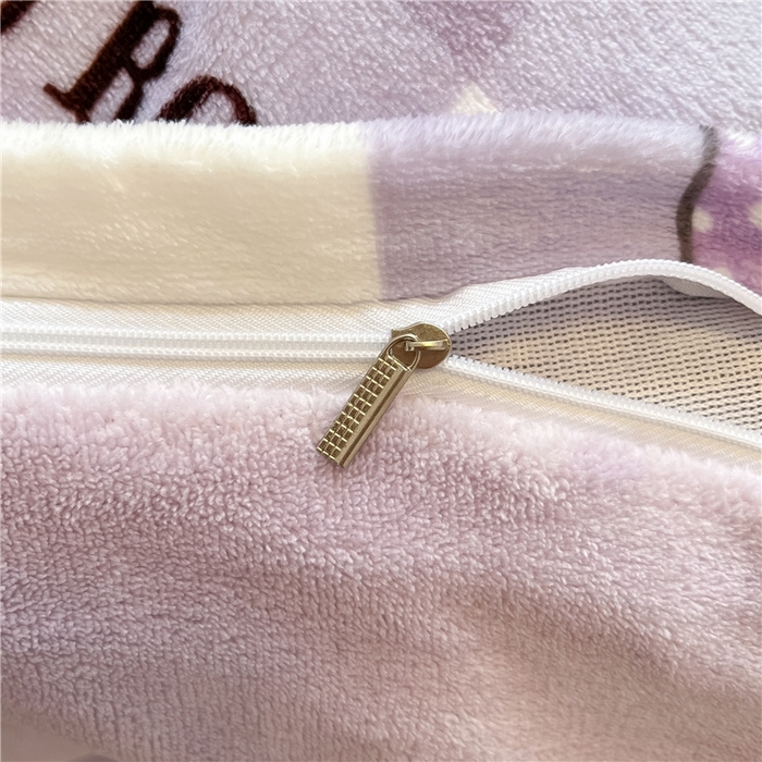 91家纺网 家纺一手货源 找家纺 佰亿莱 2024新款高克重牛奶绒四件套 格子库洛米