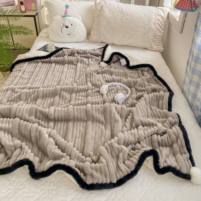 91家纺网 家纺一手货源 找家纺 潮邦 2025秋冬子母抽条羊羔绒球毯 子母抽条球毯-灰色