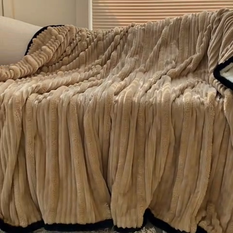 91家纺网 家纺一手货源 找家纺 潮邦 2025秋冬子母抽条羊羔绒球毯 子母抽条球毯-驼色