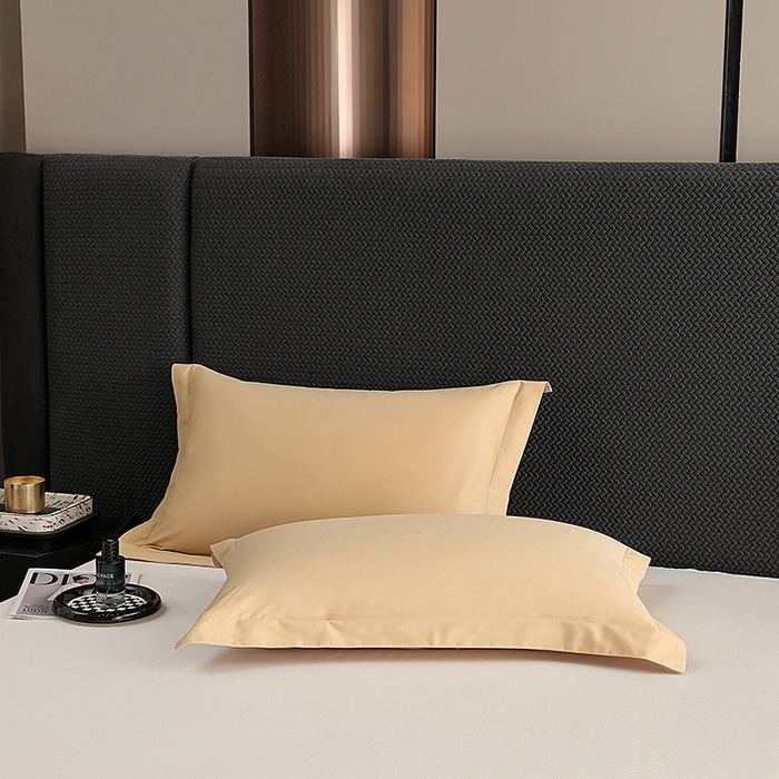 91家纺网 家纺一手货源 找家纺 莱阁亿 2025秋冬新款高支高密全棉纯棉磨毛双拼纯色单枕套 枕套单件 芒果黄&巧克力