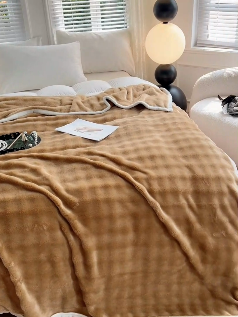 91家纺网 家纺一手货源 找家纺 贝拉梦家纺 2024新款加厚保暖托卡斯兔毛绒毛毯多功能毯子保暖盖毯 丝绒拿铁