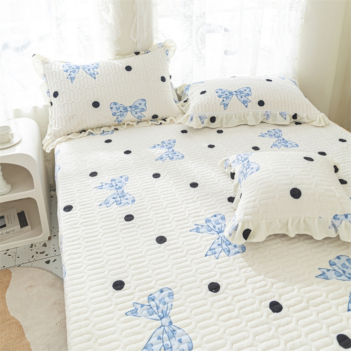 91家纺网 家纺一手货源 找家纺 美优兰 2025秋冬新款牛奶绒榻榻米垫床盖（可定制） 少女心