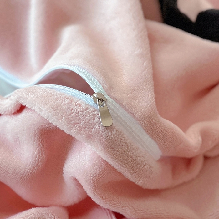 91家纺网 家纺一手货源 找家纺 美梦家纺 2024新款秋冬高克重牛奶绒绣花四件套系列-绒爱心 绒蝴蝶结-粉玉