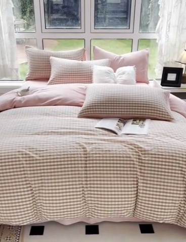 91家纺网 家纺一手货源 找家纺 2024最新无印良品风双拼全棉色织水洗棉加牛奶绒四件套简约全棉拼牛奶绒 棉+绒-蜜粉小格