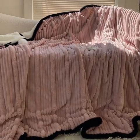 91家纺网 家纺一手货源 找家纺 潮邦 2025秋冬子母抽条羊羔绒球毯 子母抽条球毯-粉色