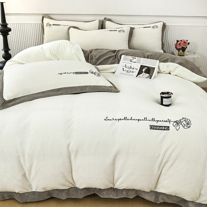 91家纺网 家纺一手货源 找家纺 大渔生活 2025新款牛奶绒刺绣四件套-玫瑰故事 玫瑰故事-白色