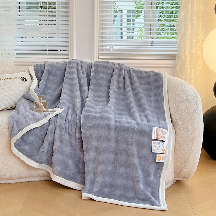 91家纺网 家纺一手货源 找家纺 贝拉梦家纺 2024新款加厚保暖托卡斯兔毛绒毛毯多功能毯子保暖盖毯 圣帝蓝