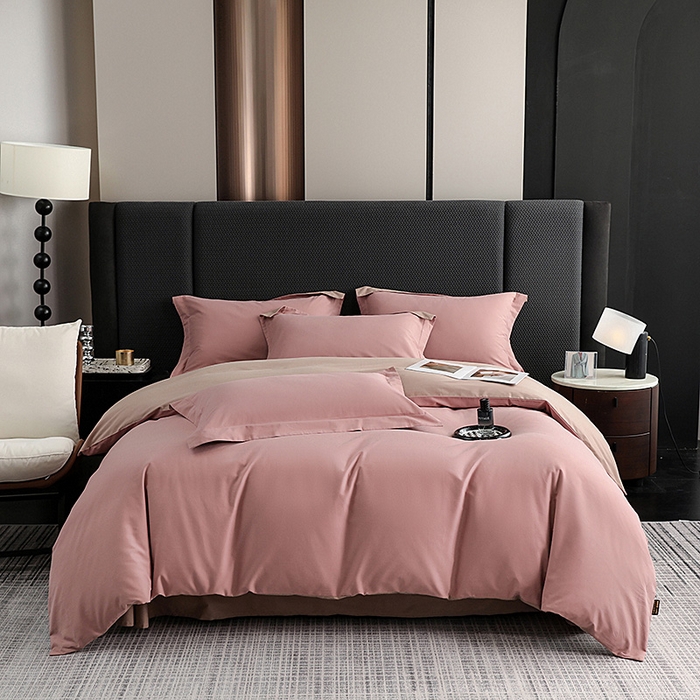 91家纺网 家纺一手货源 找家纺 莱阁亿 2025秋冬新款高支高密全棉纯棉磨毛双拼纯色四件套 莲红&拿铁