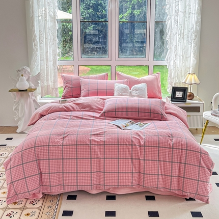 91家纺网 家纺一手货源 找家纺 （总）2024最新款无印良品风双拼全棉色织水洗棉加牛奶绒单品被套简约风全棉拼牛奶绒被套