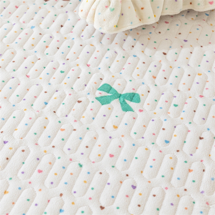 91家纺网 家纺一手货源 找家纺 美优兰 2025秋冬新款牛奶绒榻榻米垫床盖（可定制） 五彩斑斓