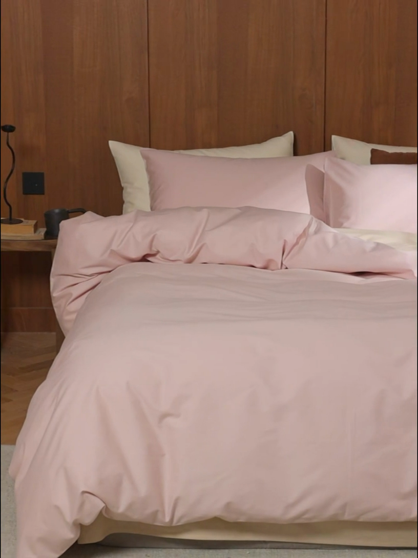 91家纺网 家纺一手货源 找家纺 久典家居 2024新款100支长绒棉磨毛纯色双拼四件套 水漾粉双拼