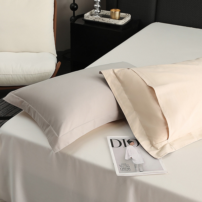 91家纺网 家纺一手货源 找家纺 莱阁亿 2025秋冬新款高支高密全棉纯棉磨毛双拼纯色单枕套 枕套单件 大麦灰&可可棕