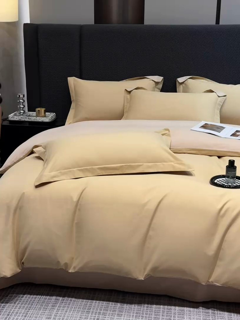 91家纺网 家纺一手货源 找家纺 莱阁亿 2025秋冬新款高支高密全棉纯棉磨毛双拼纯色单被套被套单件 芒果黄&巧克力