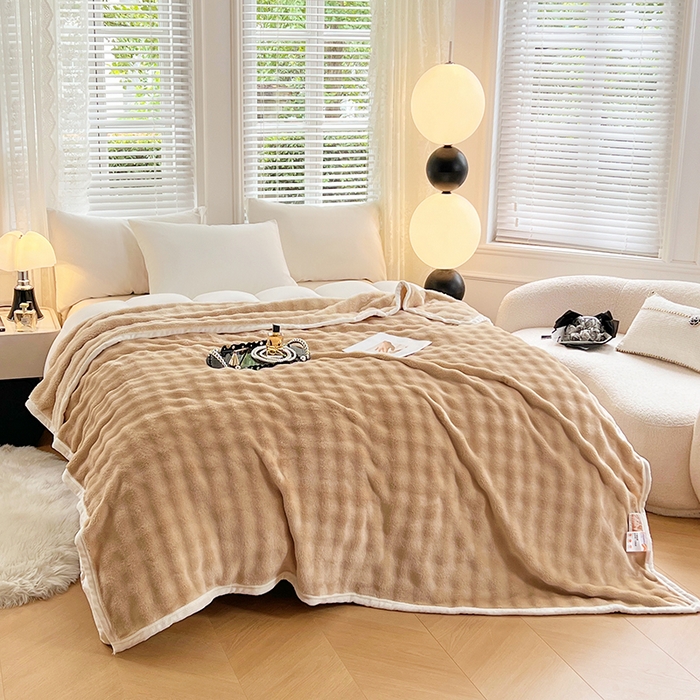 91家纺网 家纺一手货源 找家纺 贝拉梦家纺 2024新款加厚保暖托卡斯兔毛绒毛毯多功能毯子保暖盖毯 可可奶棕