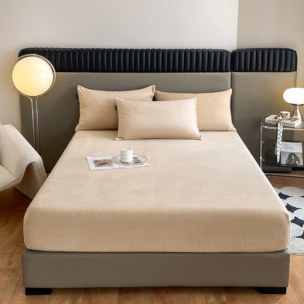 91家纺网 家纺一手货源 找家纺 莱登卡奴 2024新款高克重牛奶绒纯色单床笠 绒床笠杏色