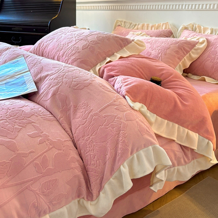 91家纺网 家纺一手货源 找家纺 大境 2024新款维也纳牛奶绒提花四件套维也纳-豆沙