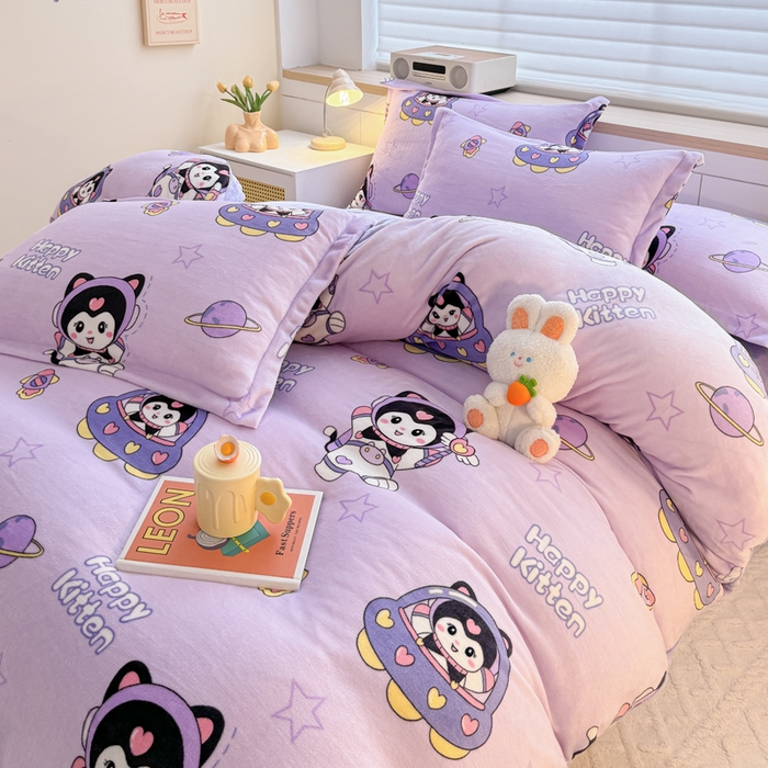 91家纺网 家纺一手货源 找家纺 妖妖家纺 2024新款高克重200克印花牛奶绒四件套 飞入星球