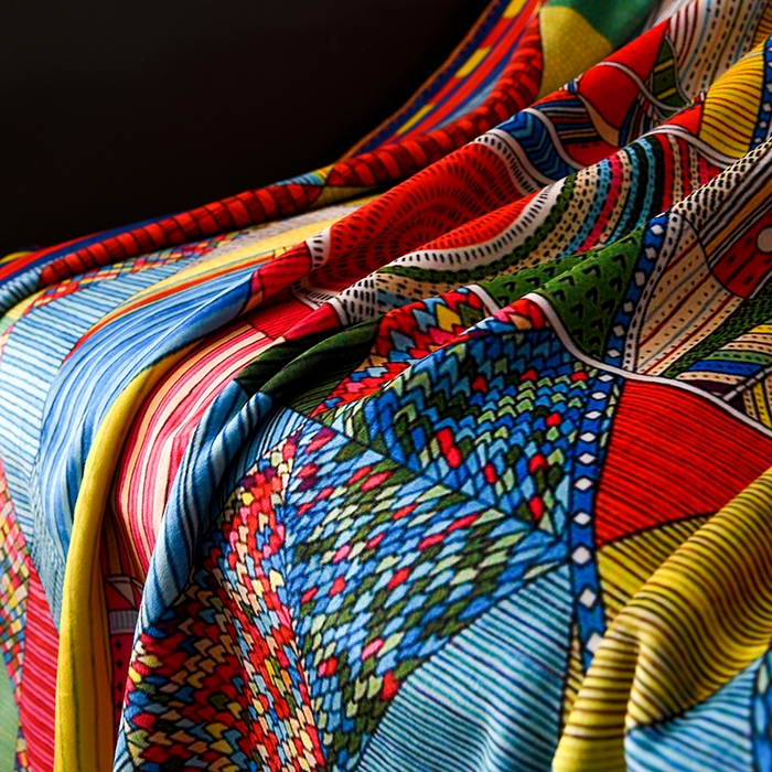 91家纺网 家纺一手货源 找家纺 爵仕 2024高档锦狐绒毛毯复合毯奢华复古绒毯爱马风格 彩虹马