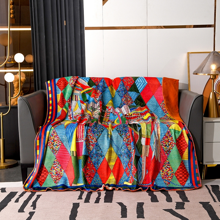 91家纺网 家纺一手货源 找家纺 爵仕 2024高档锦狐绒毛毯复合毯奢华复古绒毯爱马风格 彩虹马