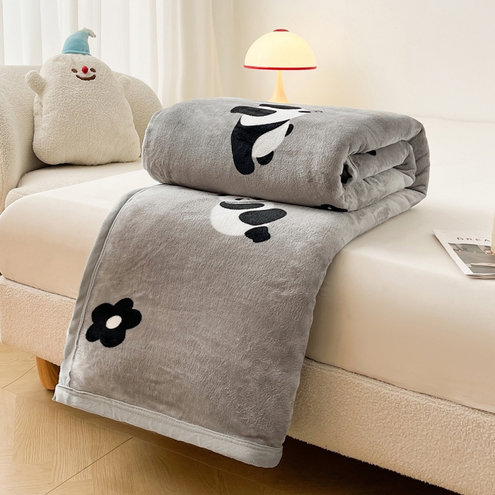 91家纺网 家纺一手货源 找家纺 千荨 2024新款多功能牛奶绒毛毯 花花果赖